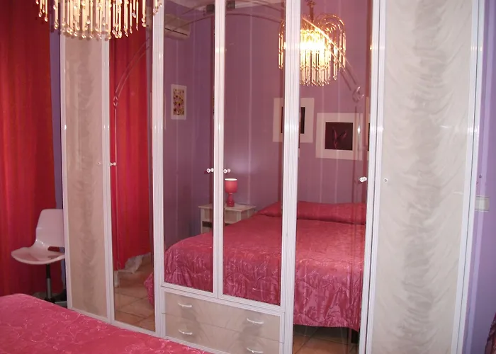 Max House 2*