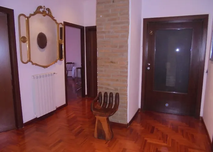 Max House 2* Roma
