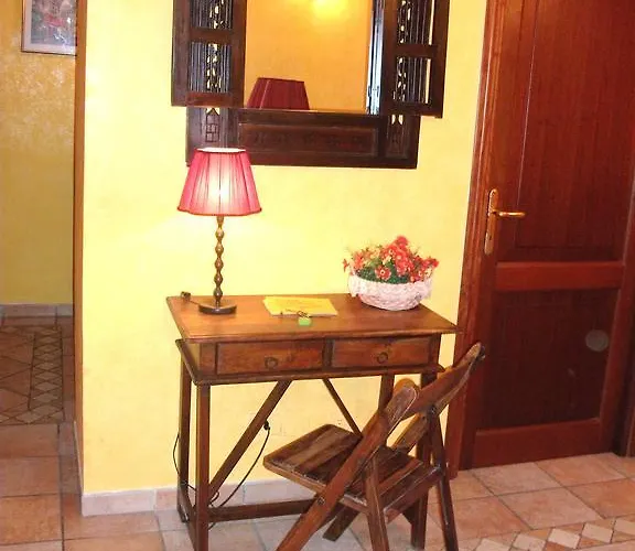 Max House Acomodação com café da manhã 